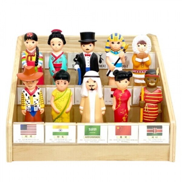 [개편평가제 모음전] [본사]Tigertoy 소프트 다문화인형 10종 + 장식장(소) (매주 일괄 발송)